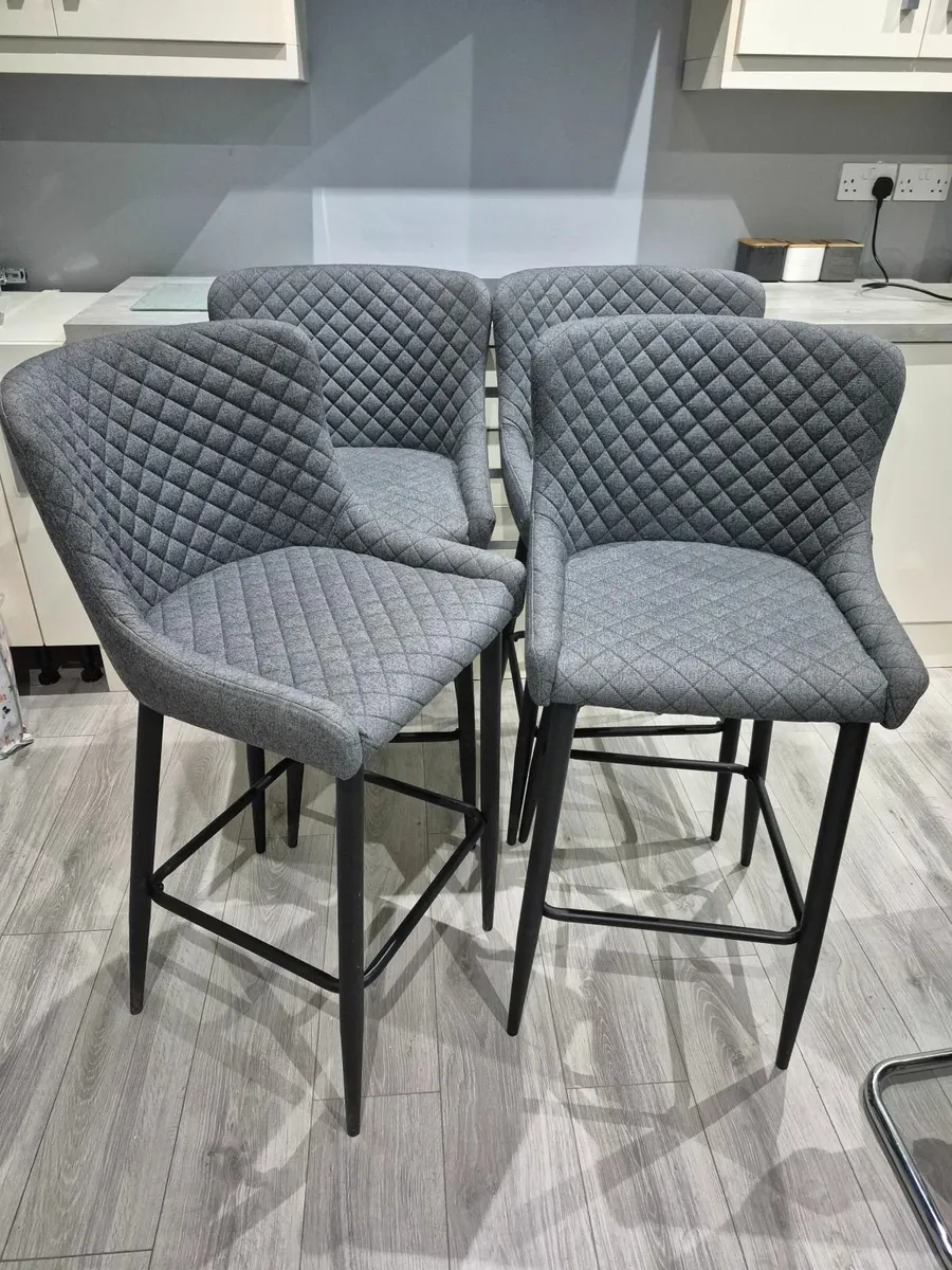 High stools - Image 1