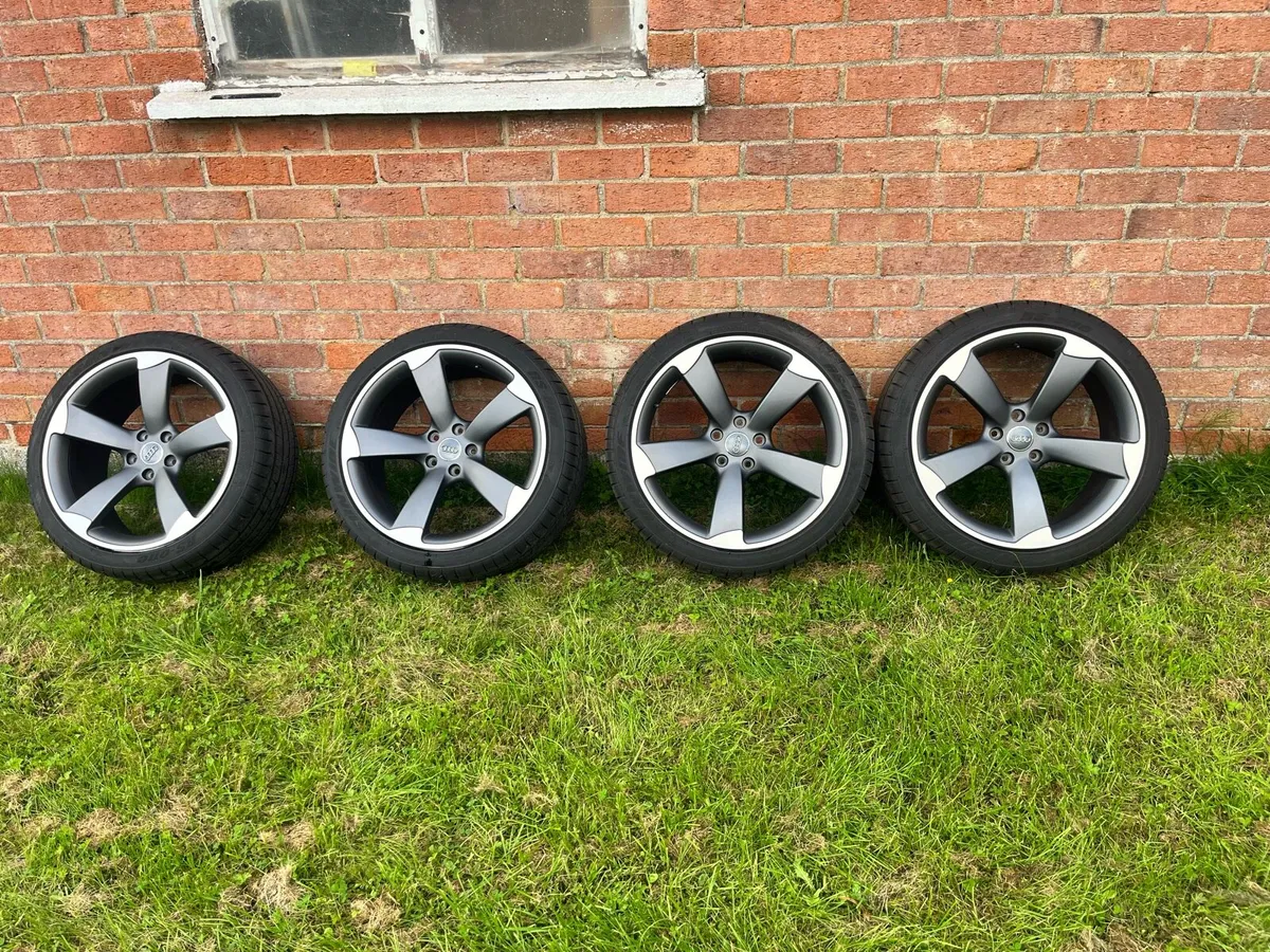 19” Genuine Audi ttrs alloys with 4 fresh tyres. - Image 1