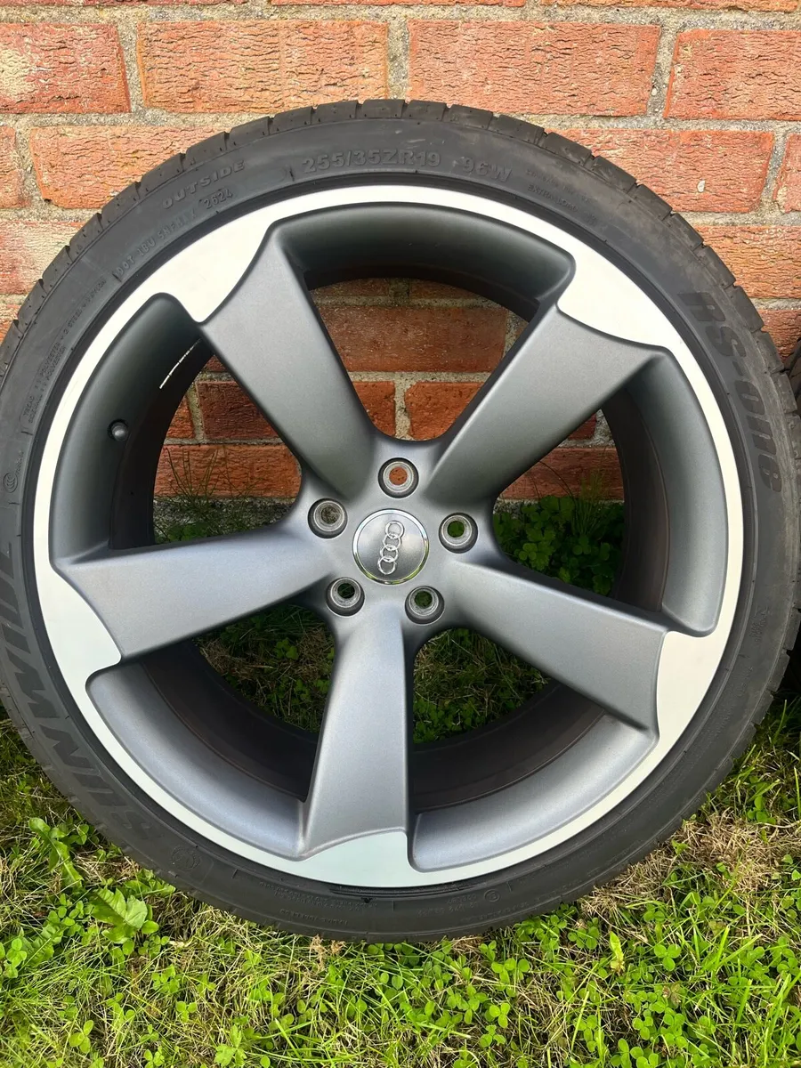 19” Genuine Audi ttrs alloys with 4 fresh tyres. - Image 3