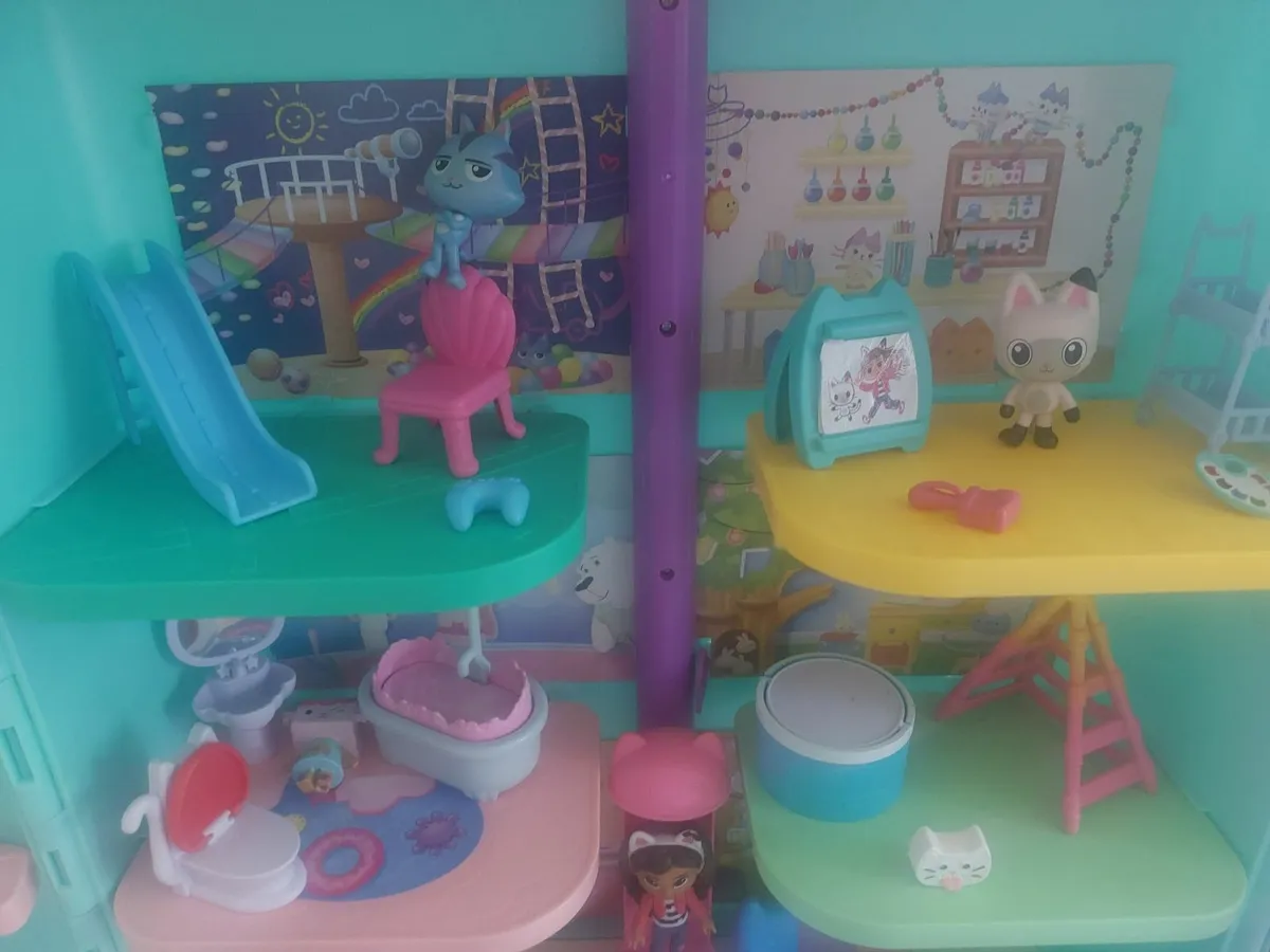 Gabby's dollhouse - Image 3