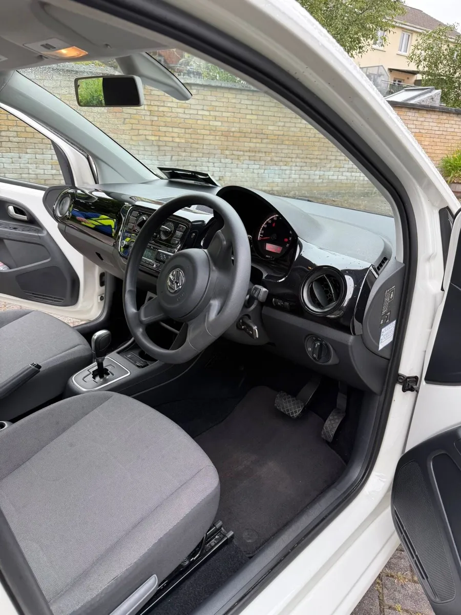 🚗Volkswagen Up! 1.0 Automatic – 2015🚙 - Image 3
