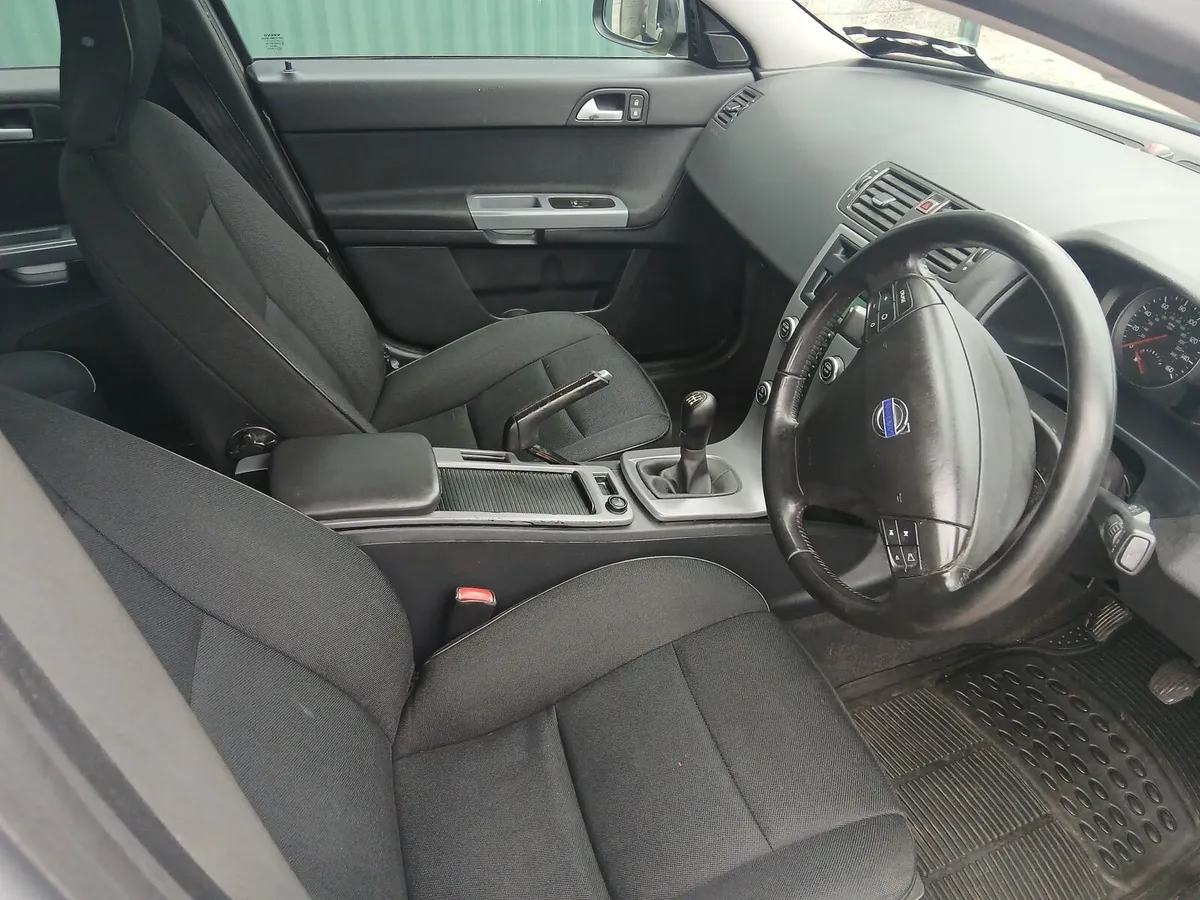 2008 Volvo V50 Estate Nct'd Taxed - Image 4
