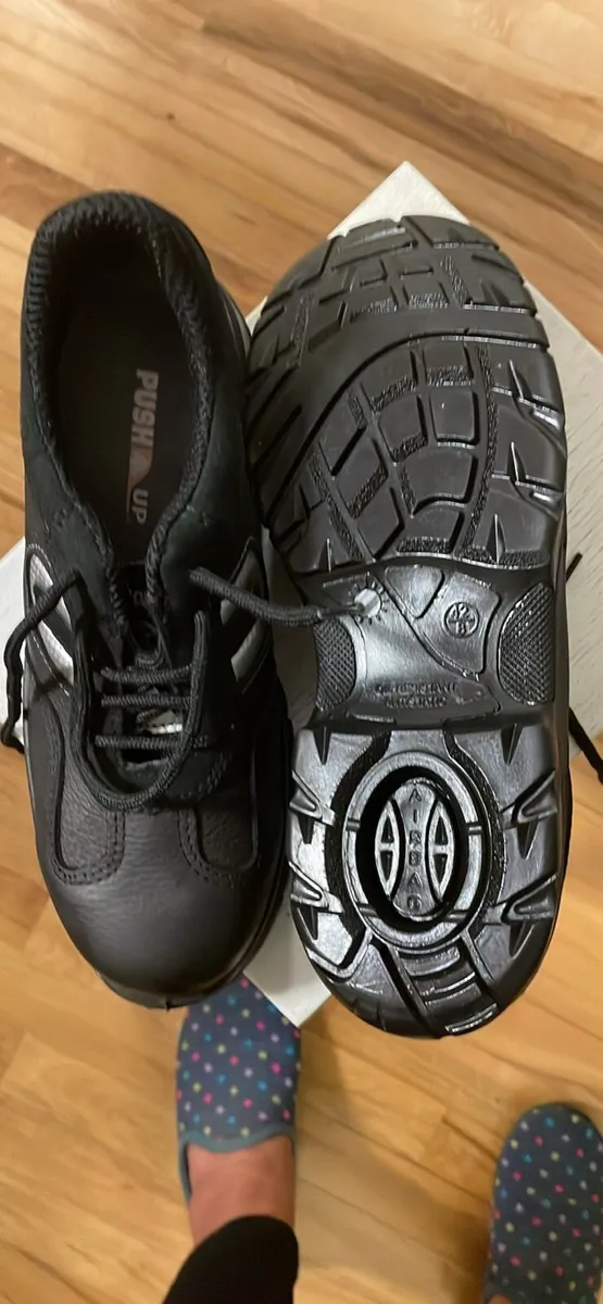 Boots - Image 3