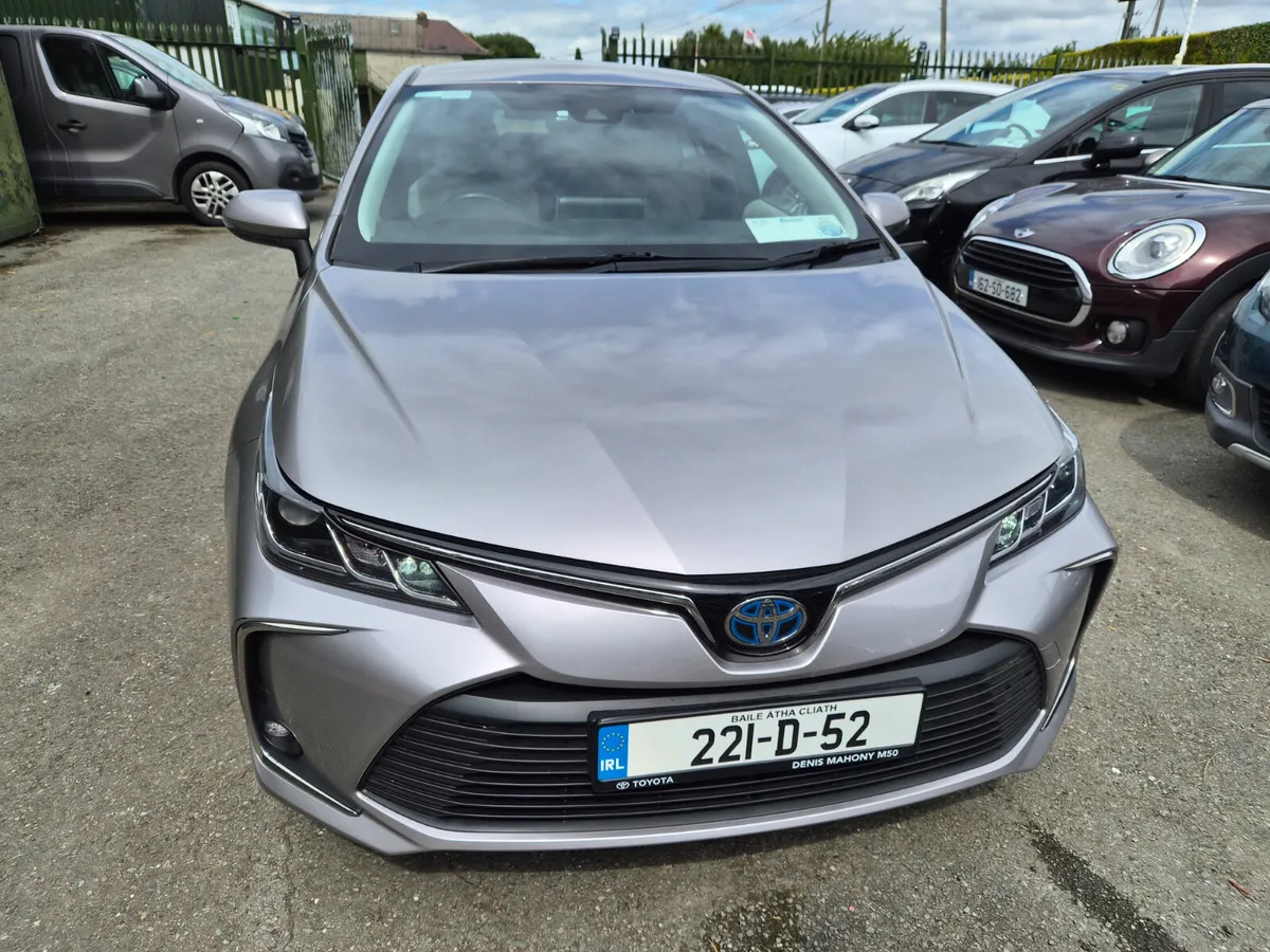 Toyota Corolla 2022 Luna Sport Hybrid - Image 2
