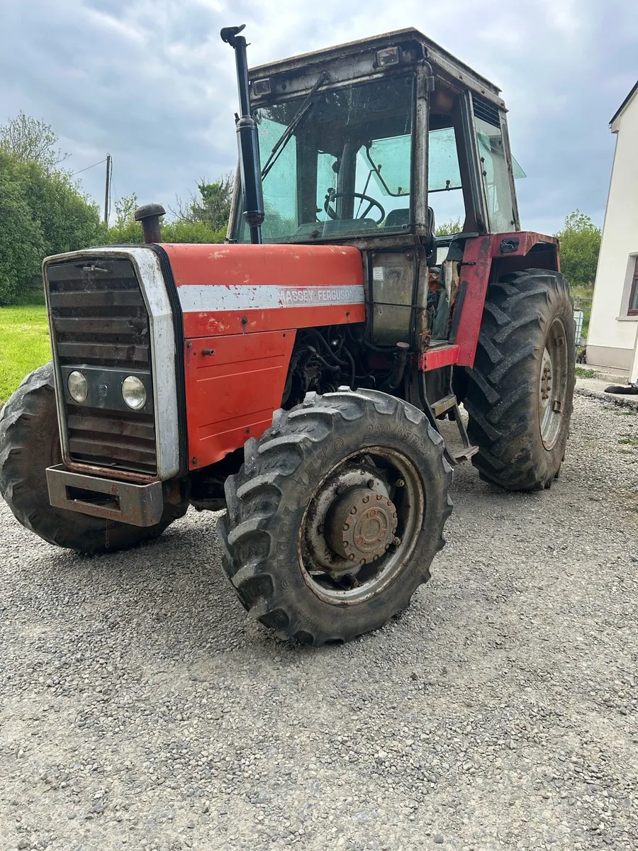 Massey Ferguson 690 - Image 1
