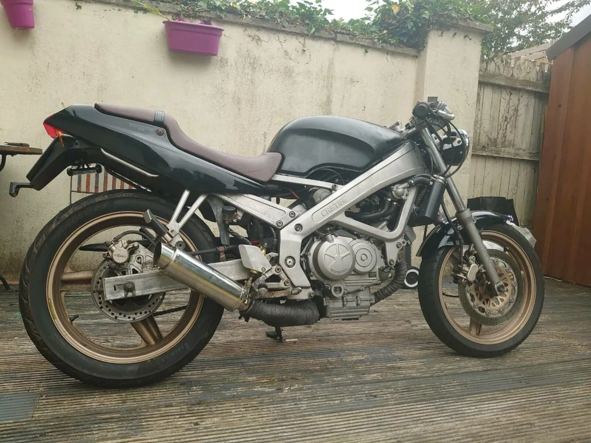 1989 VT250 Spada - Image 2