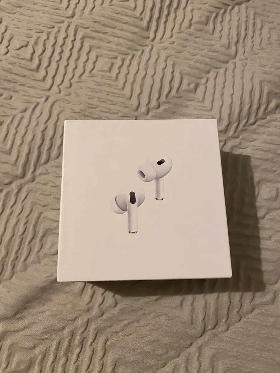 AirPod pros - Image 1