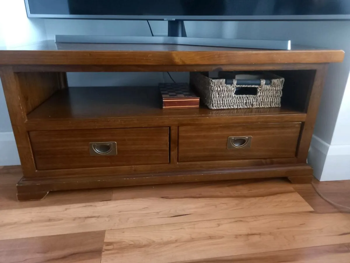 EzLiving coffee table - Image 2