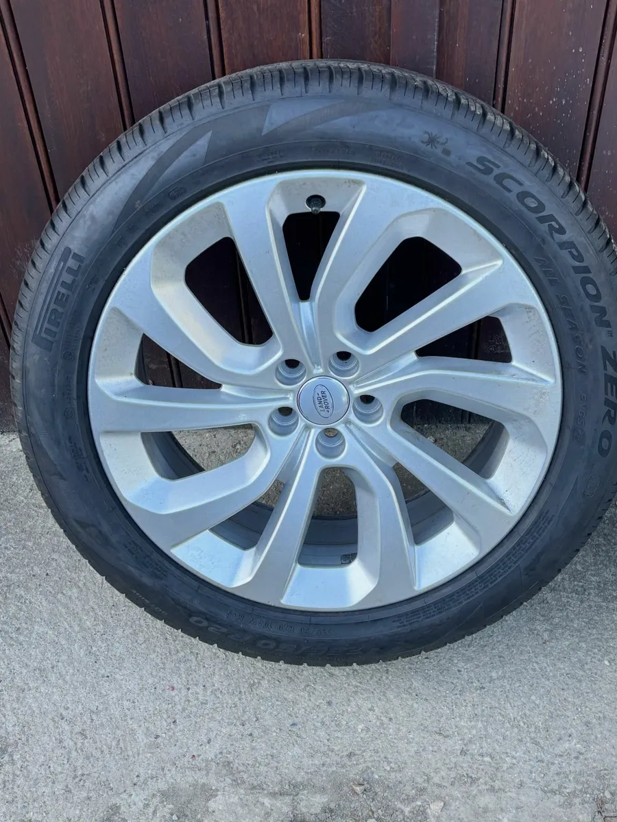 Landrover 20" Alloys - Image 1