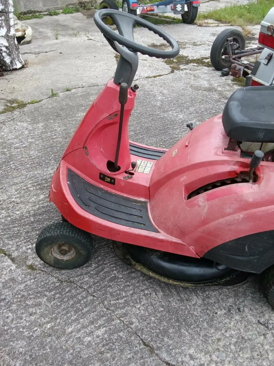 Castle Garden Lawnmower - Image 3