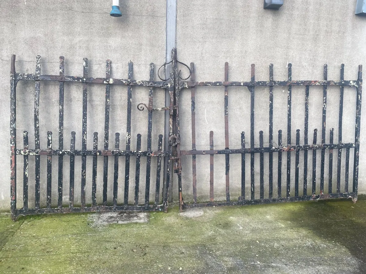 Gates - Image 3
