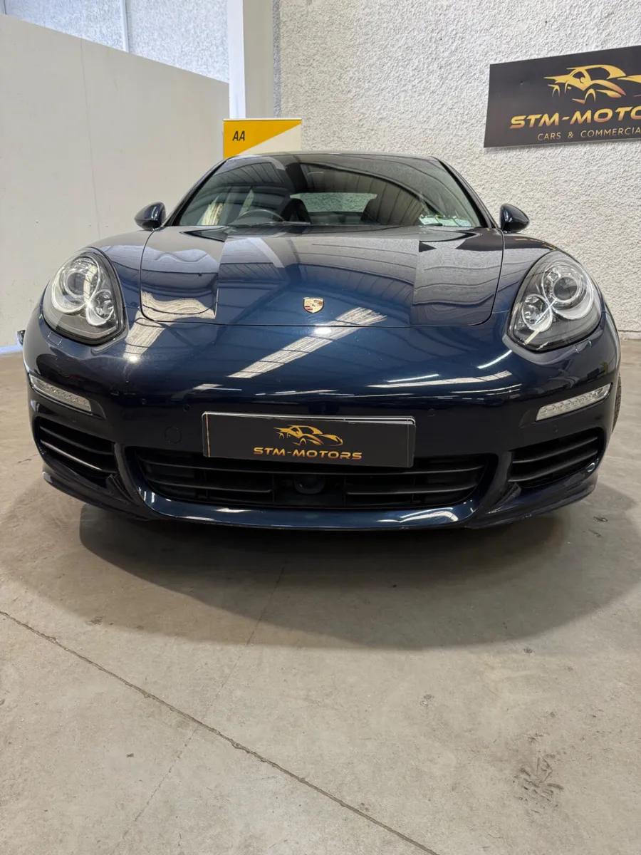 Porsche Panamera 3.0d Low kms Huge Spec - Image 2