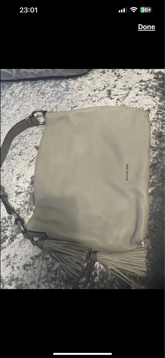 Michael kors bag genuine - Image 1