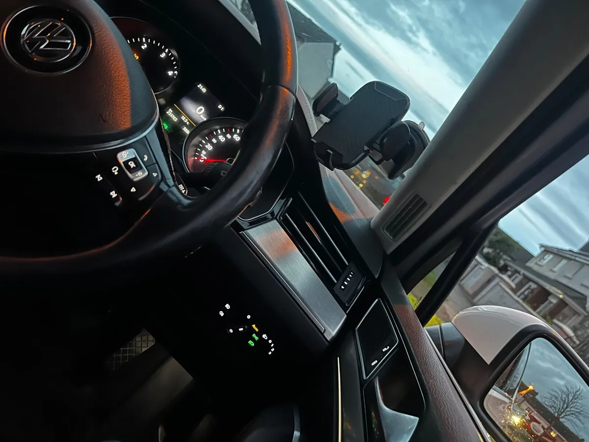 Volkswagen Passat 2015 / Highest spec - Image 3