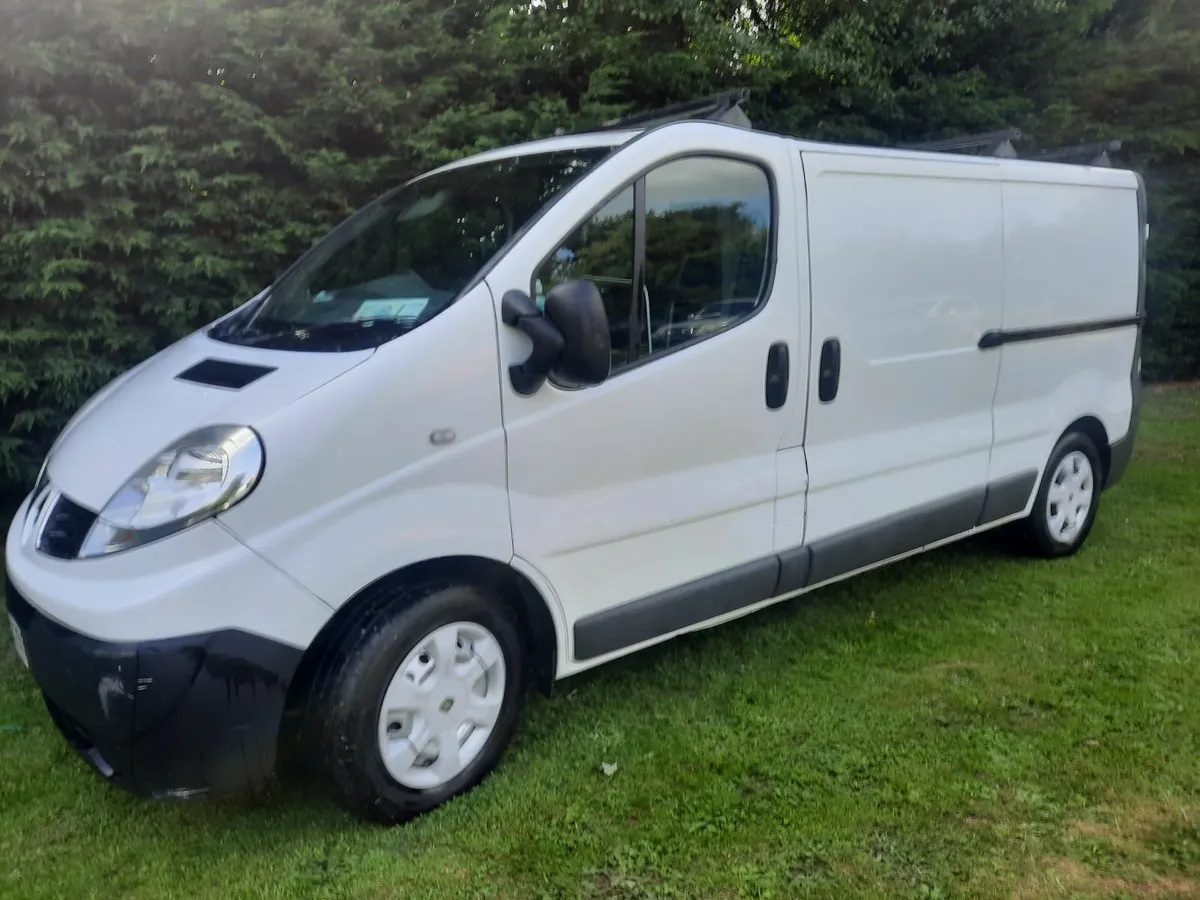 Renault Trafic New CVRT 07/2026 - Image 1