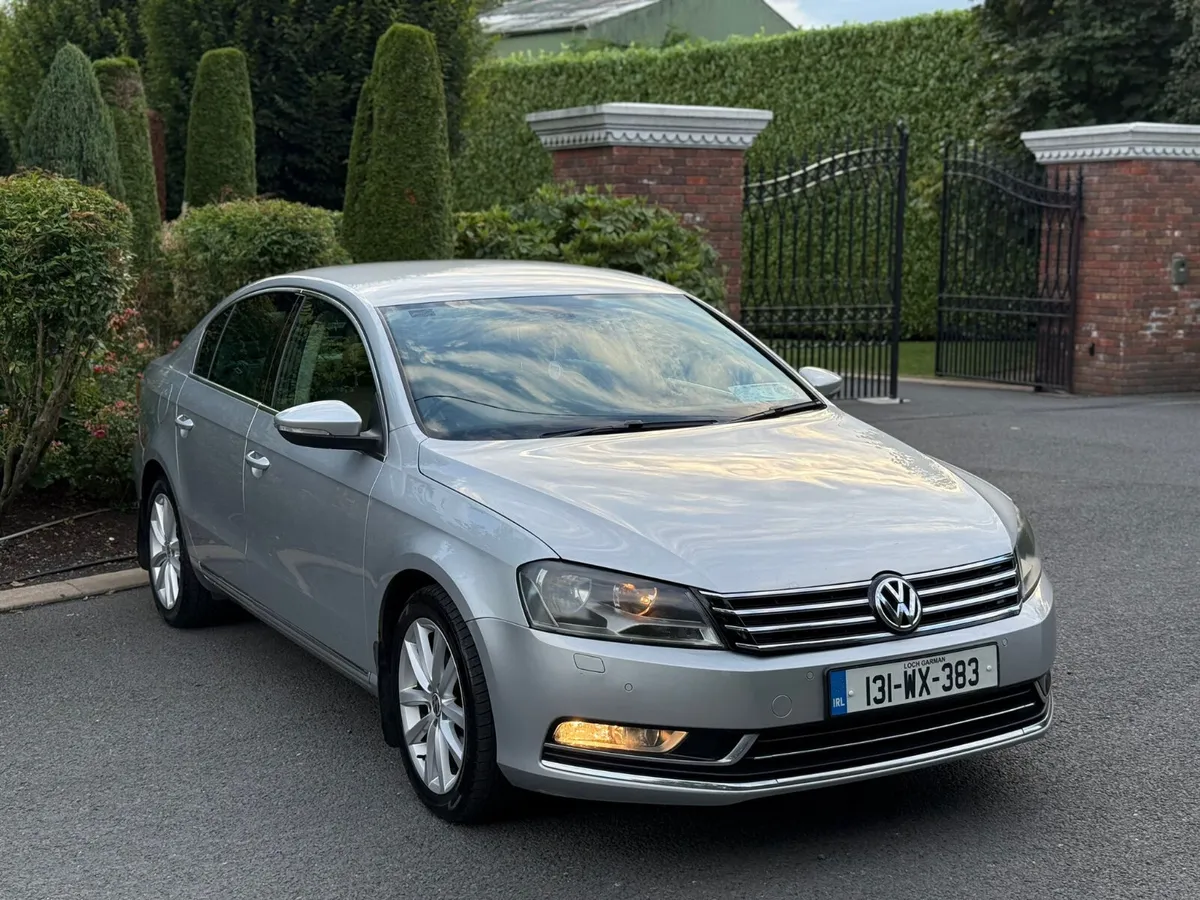 Volkswagen Passat 2013 - Image 1