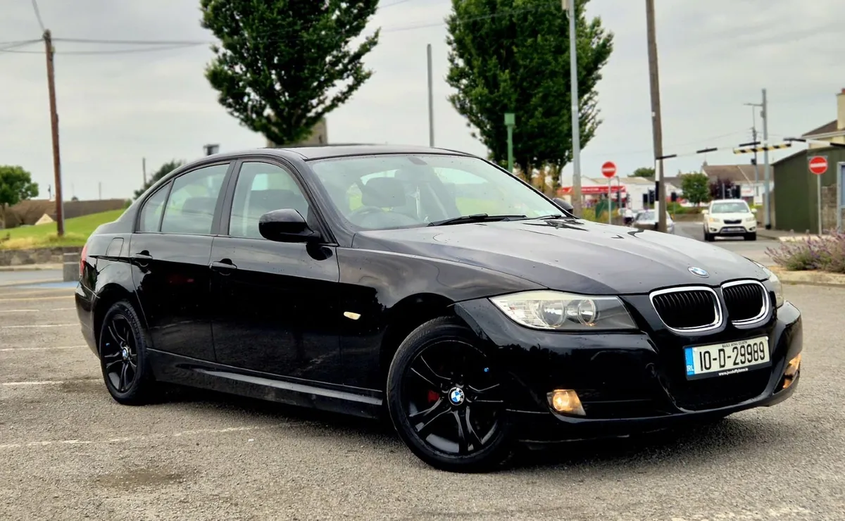 2010 BMW 3-Series  Nct November 6 speed - Image 1
