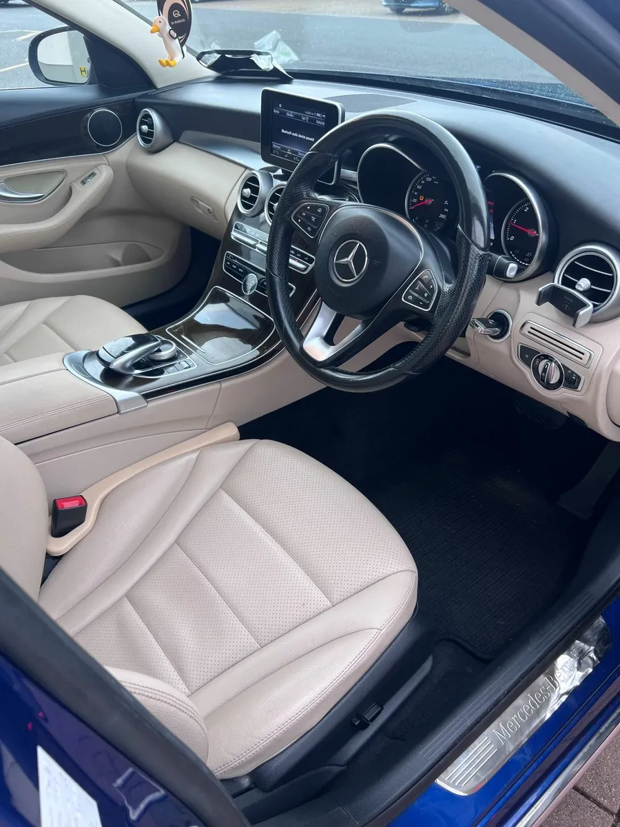 Mercedes-Benz C-Class 2015 - Image 4