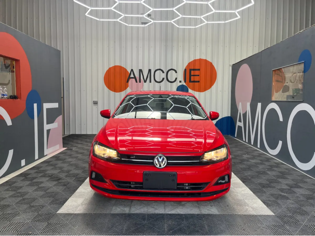 Volkswagen Polo 1.0 TSI COMFORT LINE / 33k KMs / R - Image 2