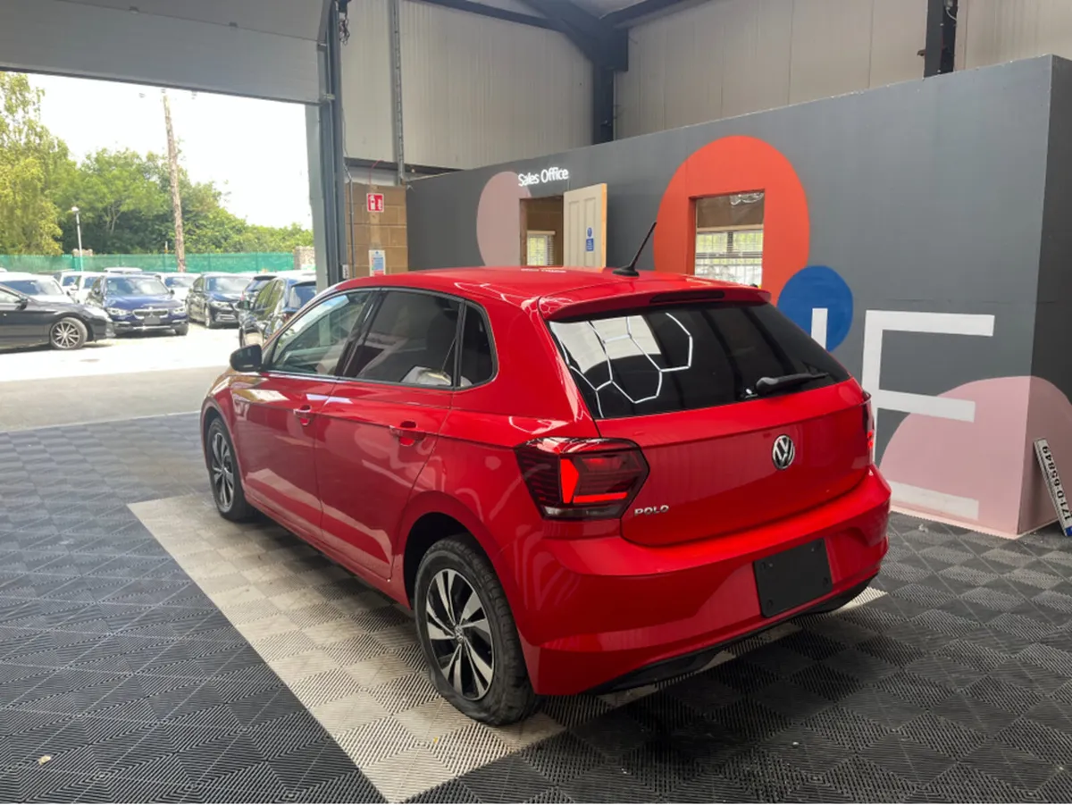 Volkswagen Polo 1.0 TSI COMFORT LINE / 33k KMs / R - Image 4