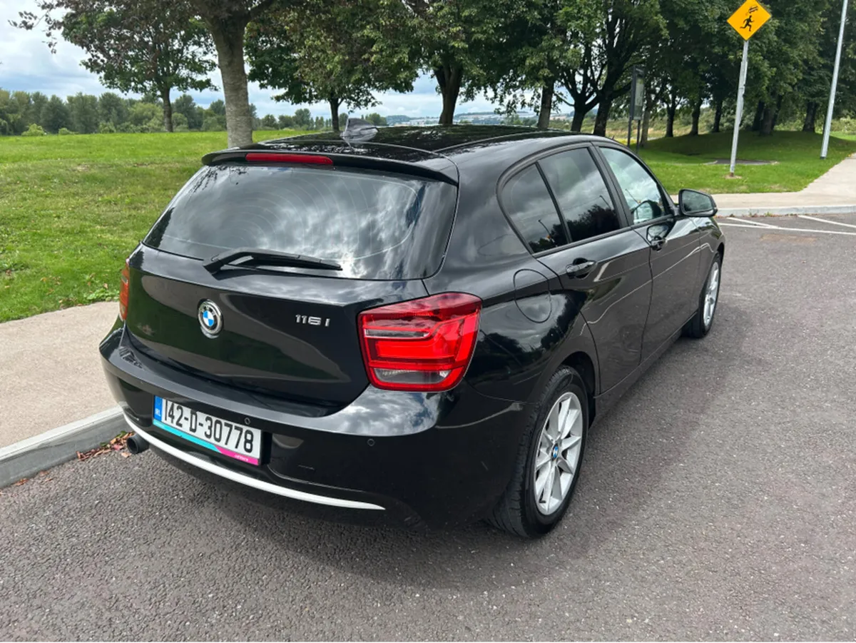 BMW 1-Series NEW NCT 5DR AUTO - Image 4