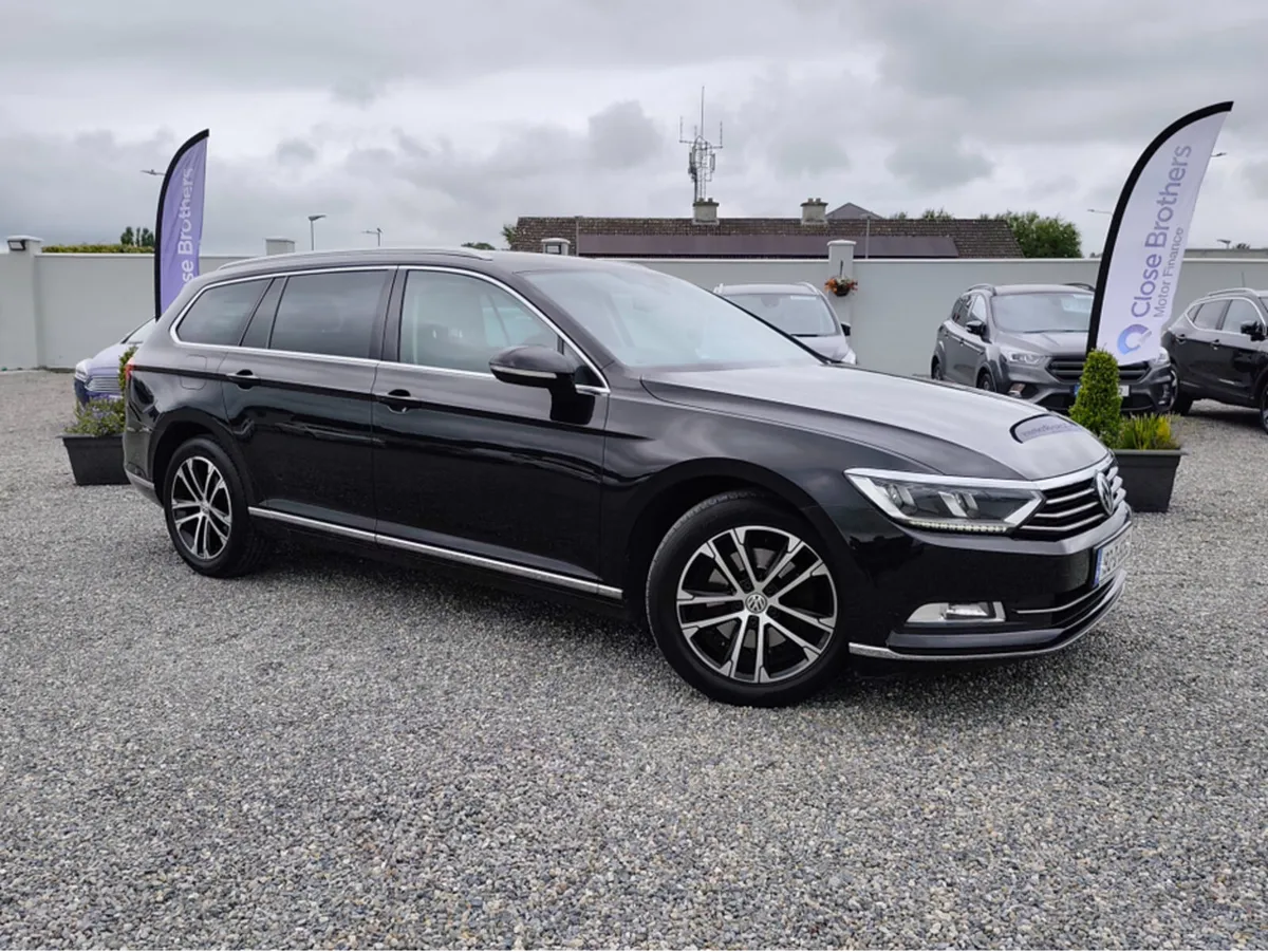 Volkswagen Passat HIGHLINE 2.0 TDI MANUAL 6SPEED F - Image 1