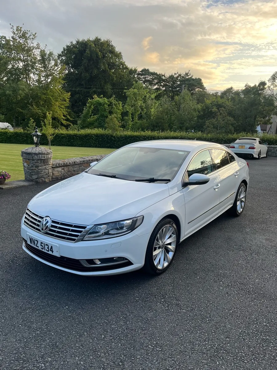 2016 Volkswagen Passat CC - Image 2