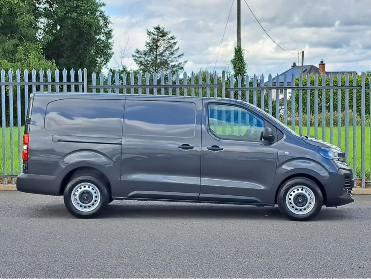 Opel Vivaro KOMFORT 1.5TD 120BHP L2H1 - Image 3