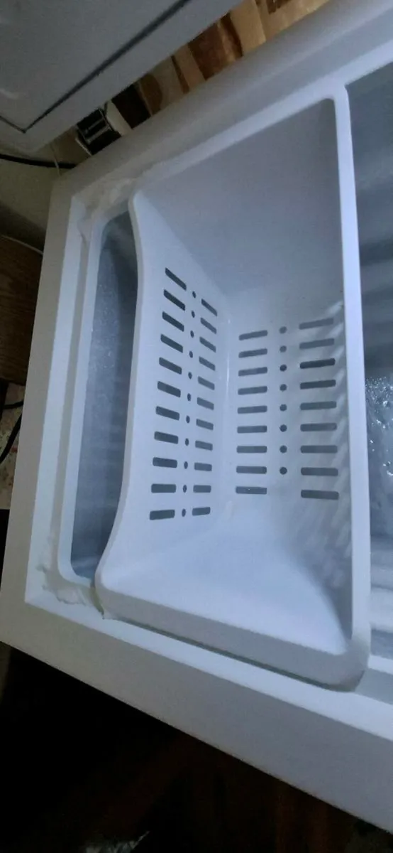 Belling Chest Freezer - Image 3