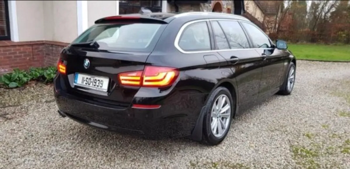 BMW 520d F11 SE Touring 5DR AUTO - Image 4