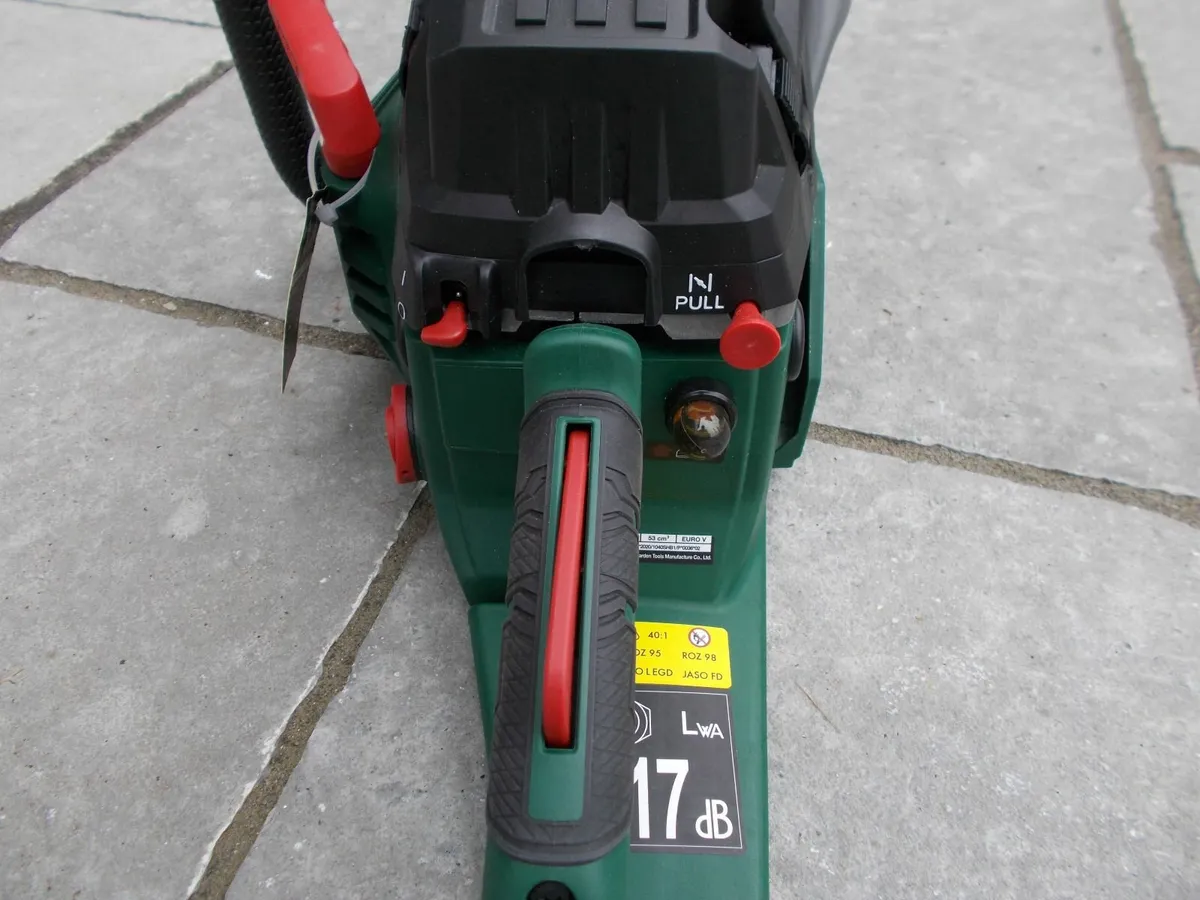 Petrol Chainsaw - Image 3