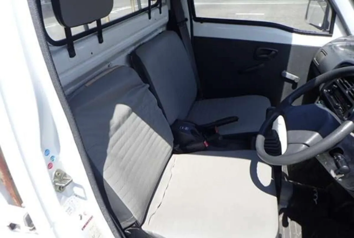 Suzuki carry 4 wheel drive - Image 4