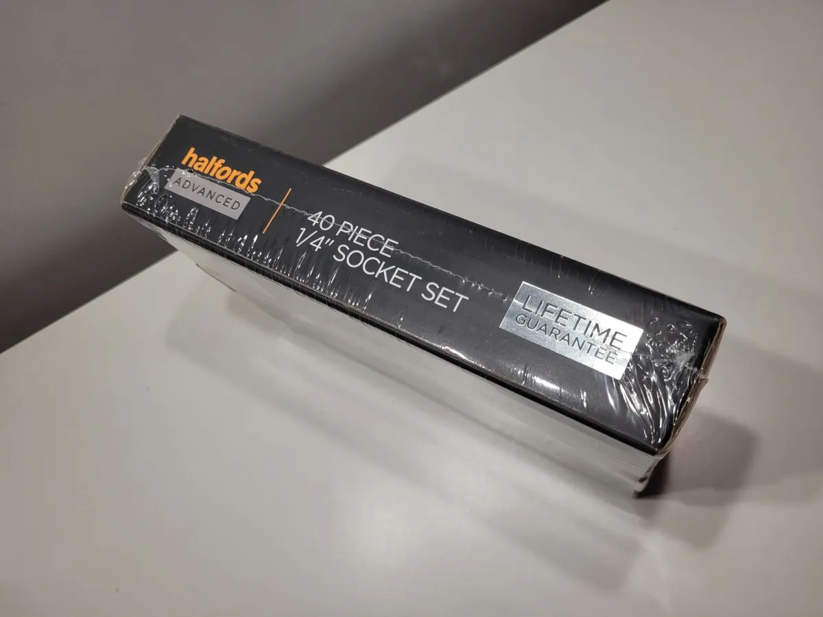 Halfords Advanced 40 Piece 1/4" Socket Set - Image 3