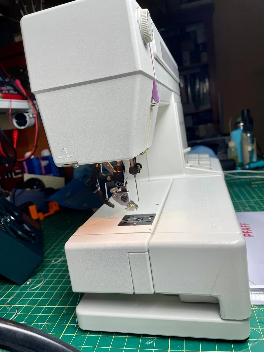 PFAFF Dualmatic 935-1 Sewing Machine - Just Servic - Image 3