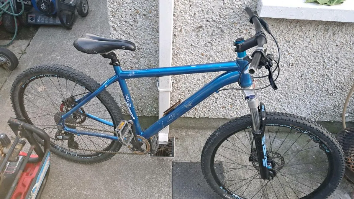 Santa Cruz Mountain Bike - Image 1