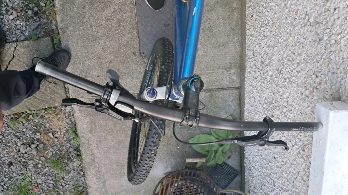 Santa Cruz Mountain Bike - Image 3