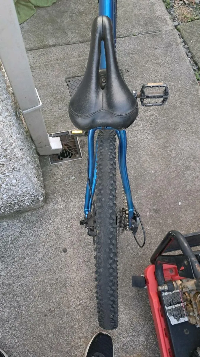 Santa Cruz Mountain Bike - Image 4