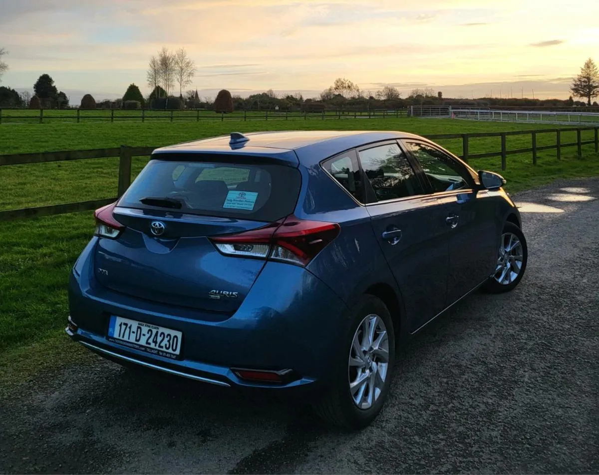 Toyota Auris - Image 1