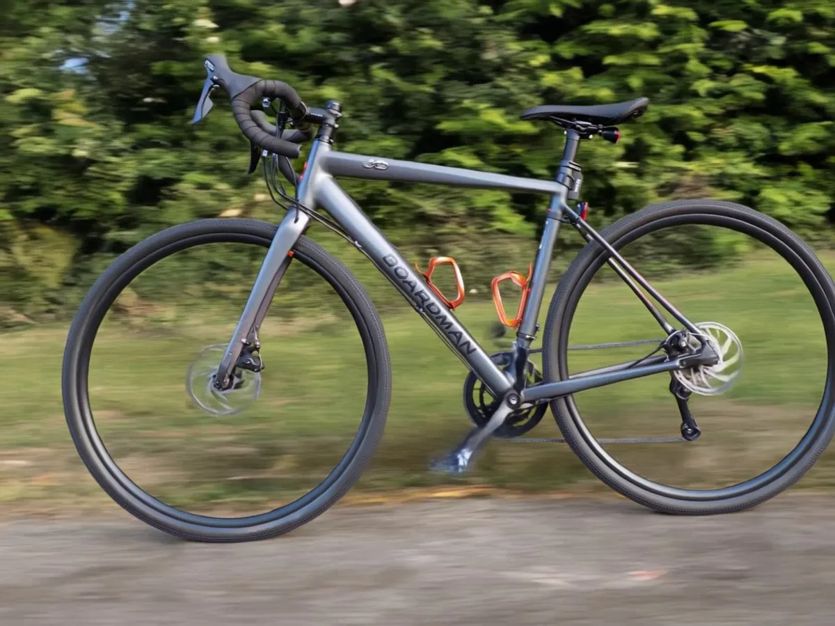 2023 Boardman ADV 8.6 Gravel Bike | Size: Medium - Image 1