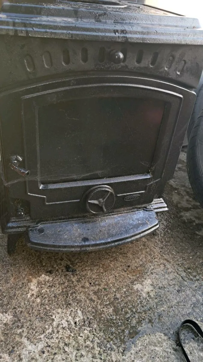 Cast Iron Stove - Image 1
