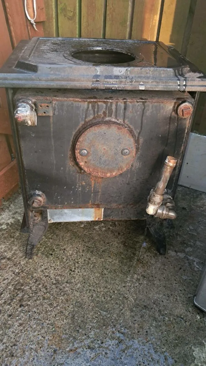 Cast Iron Stove - Image 3