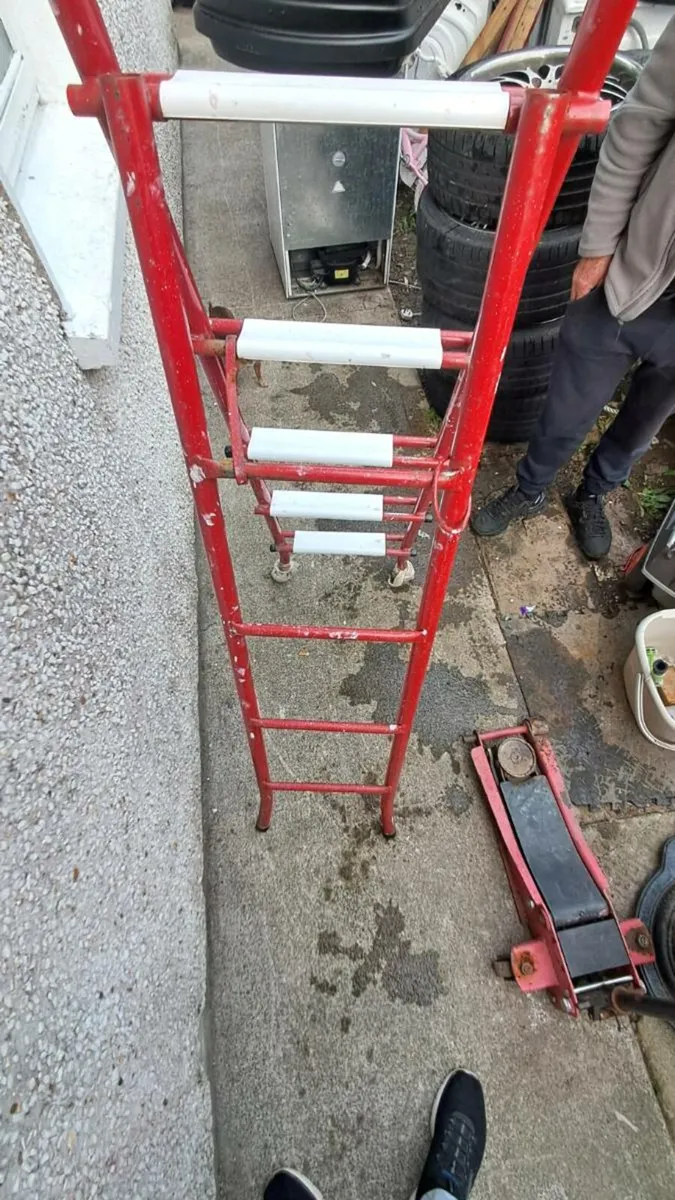 Ladder - Image 3