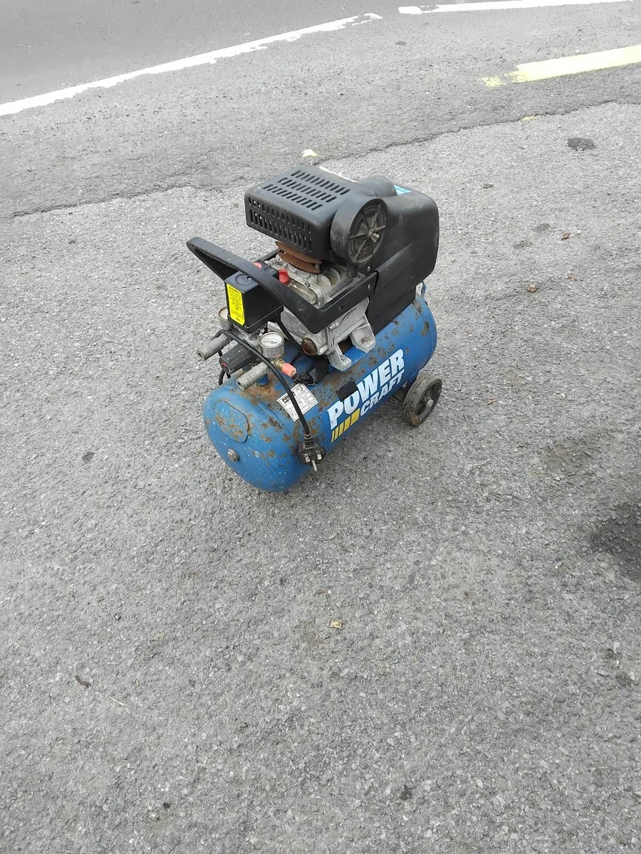 Air compressor working perfectly priced - Image 1