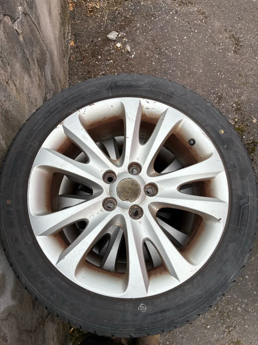 Genuine Skoda alloy wheels - Image 1