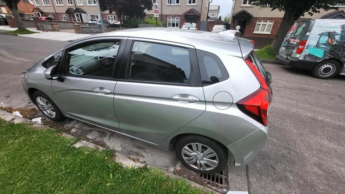 Honda Jazz 2017 - Image 2