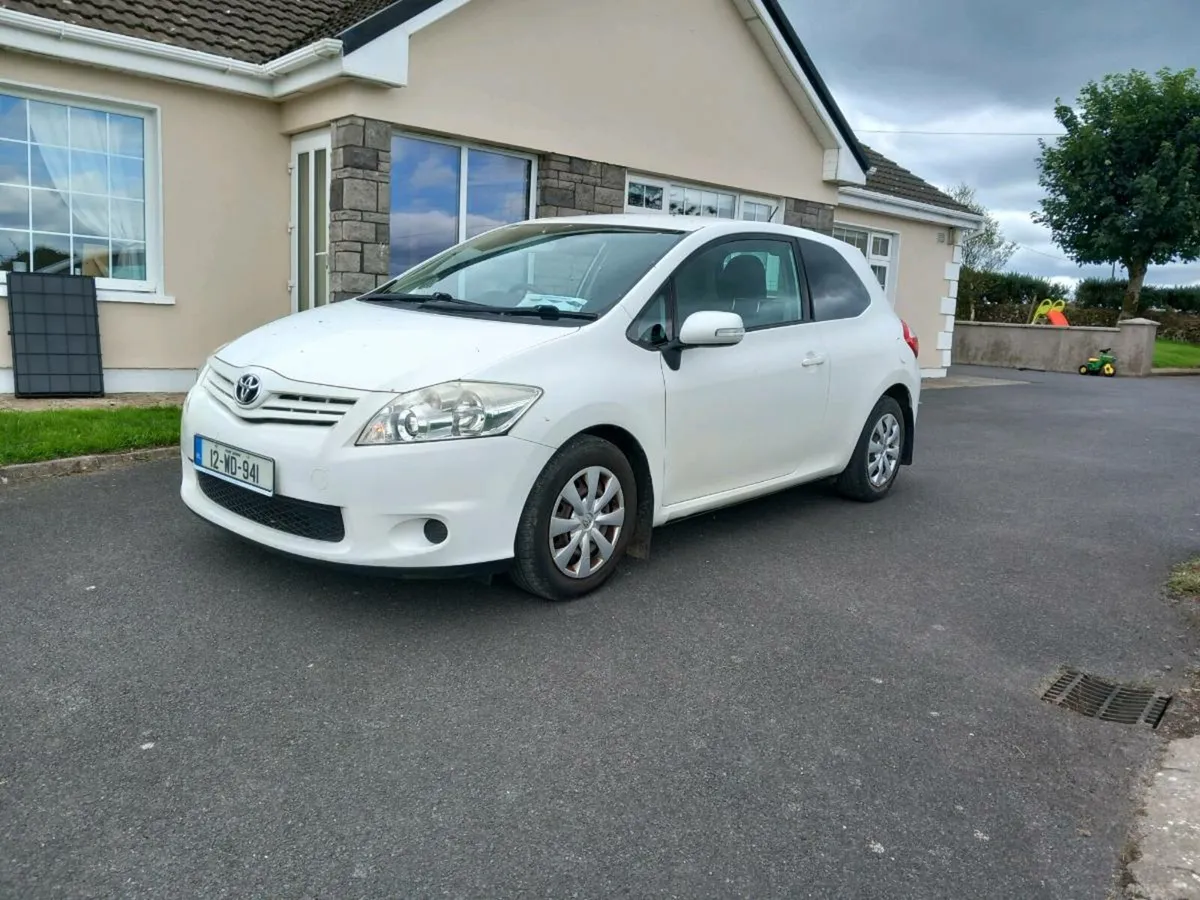 Toyota Auris van 1.4 d4d - Image 2