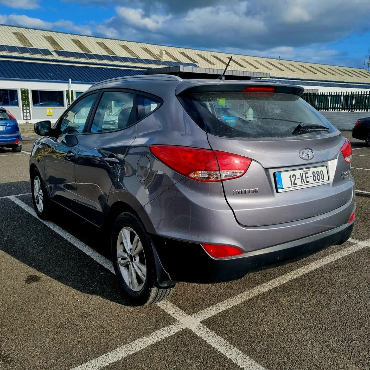 2012 Hyundai I 35 manual - Image 2