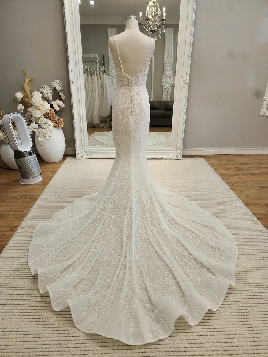 Wedding dress - Image 4