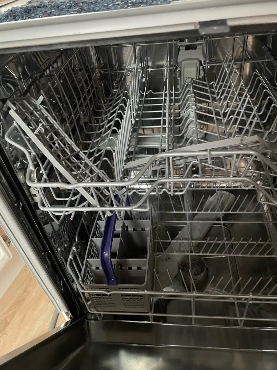 Dishwasher- Integrated - Image 2