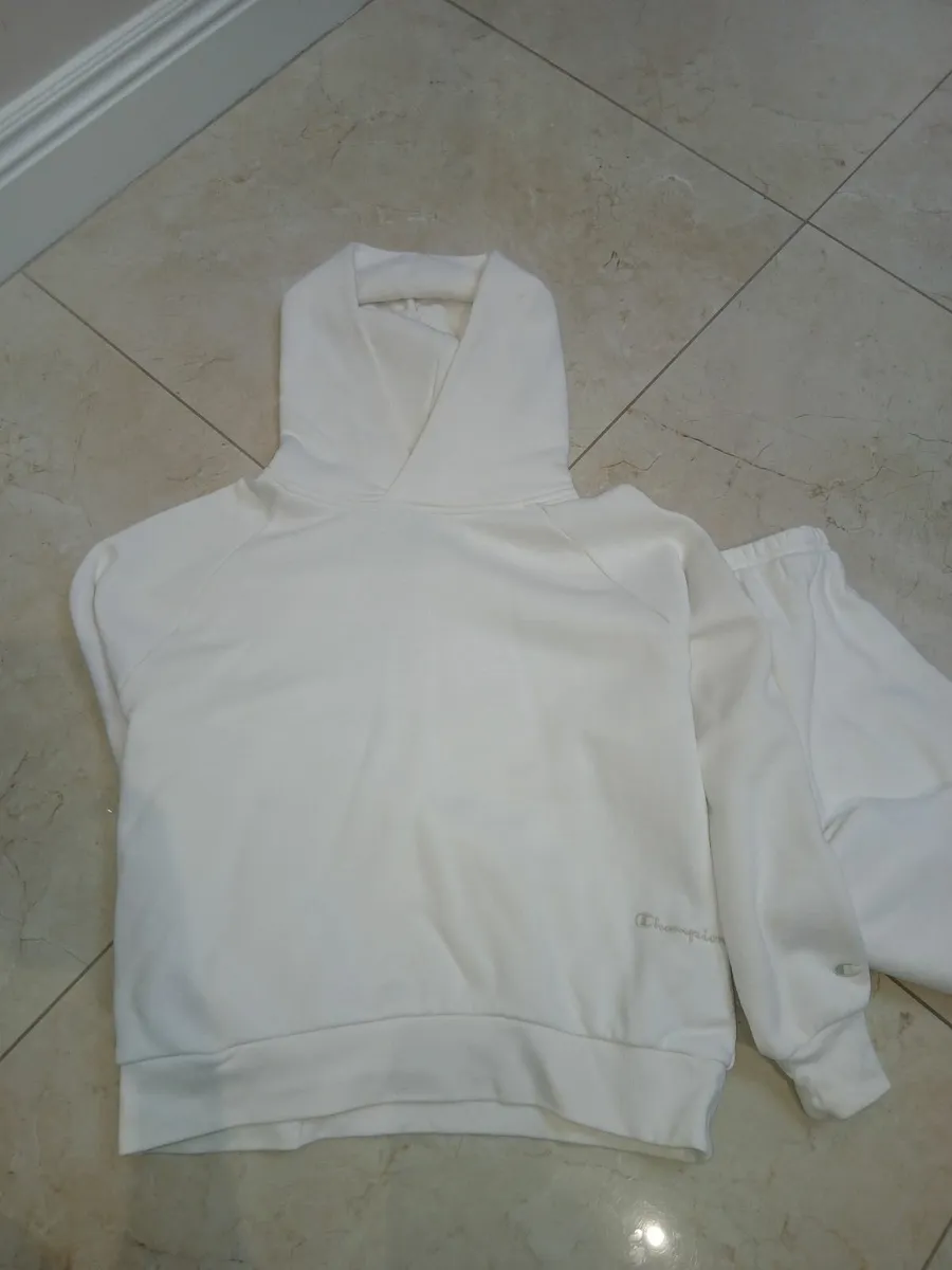 Girls champion tracksuit - Image 2